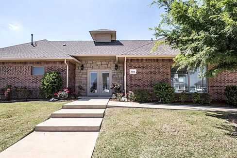 PinewoodLn 011