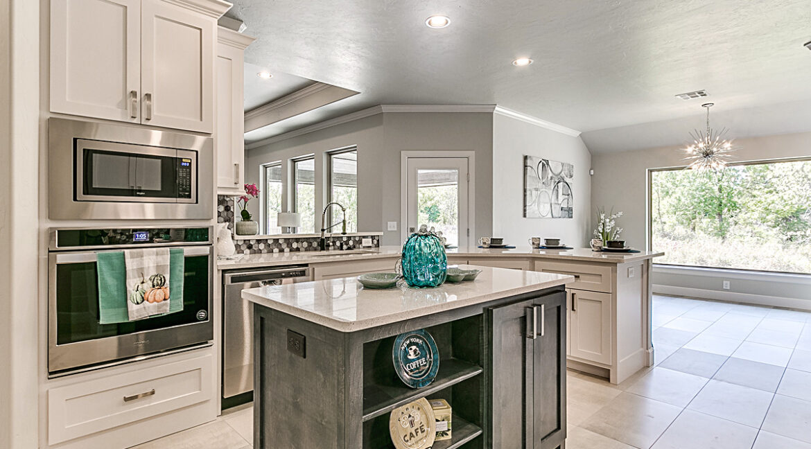 12605Pwood(1200x675)-023
