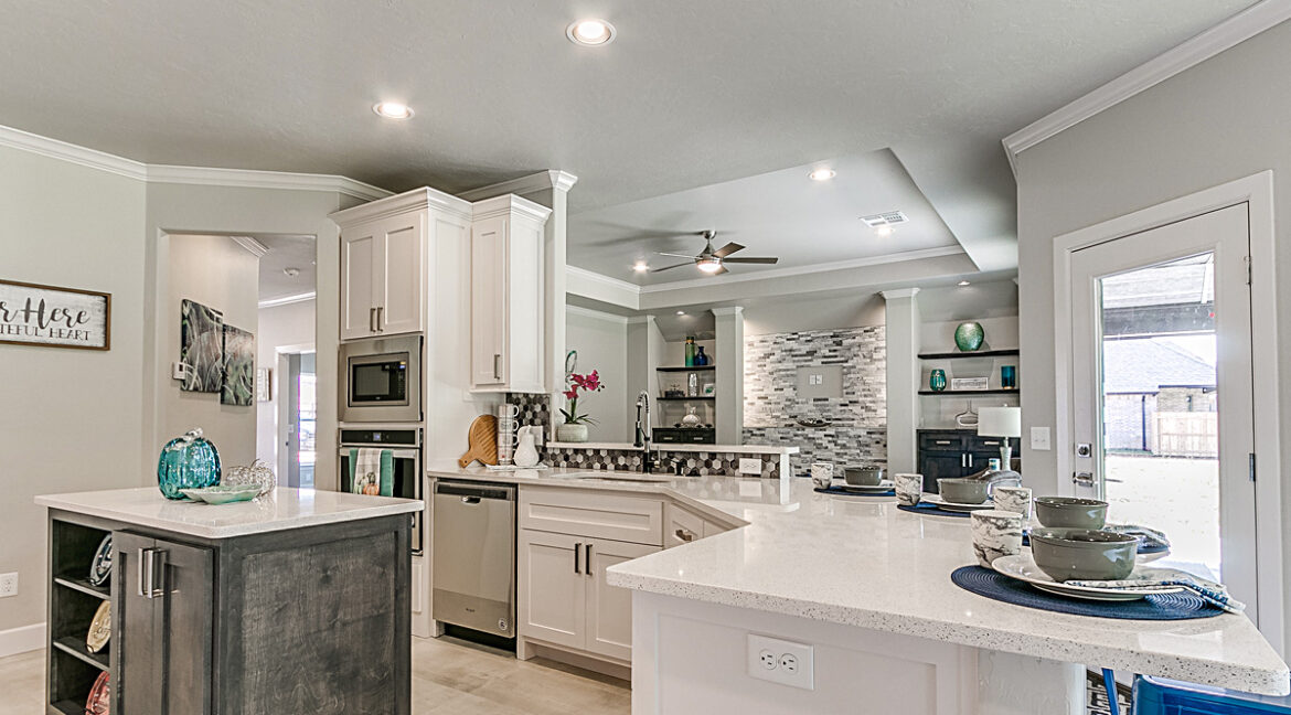 12605Pwood(1200x675)-025