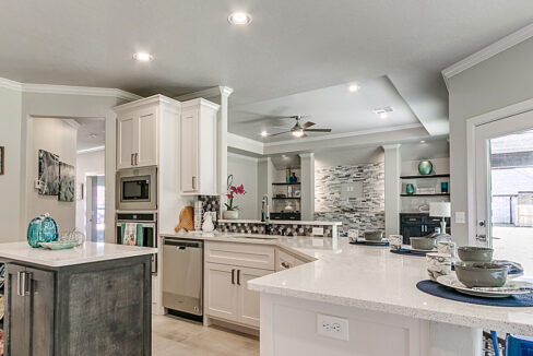 12605Pwood(1200x675)-025